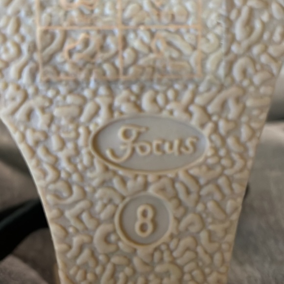 Beston black and cork wedge heel with buckle closure SZ 8 - Picture 9 of 9